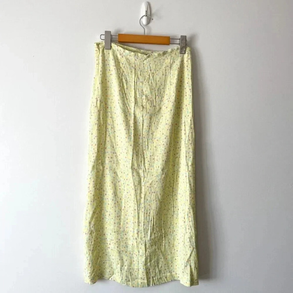 Zara Satin  Effect Midi Skirt Yellow Floral Size Small - Picture 9 of 11